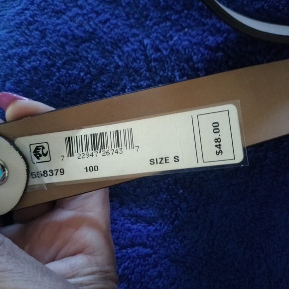 Micheal Kors hibiscus 🌺 flower belt - Picture 4 of 8